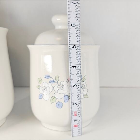 Chantilly Fleur de Lune Japan Stoneware Canister Set of 2 Floral Kitchen Vintage - Picture 3 of 12